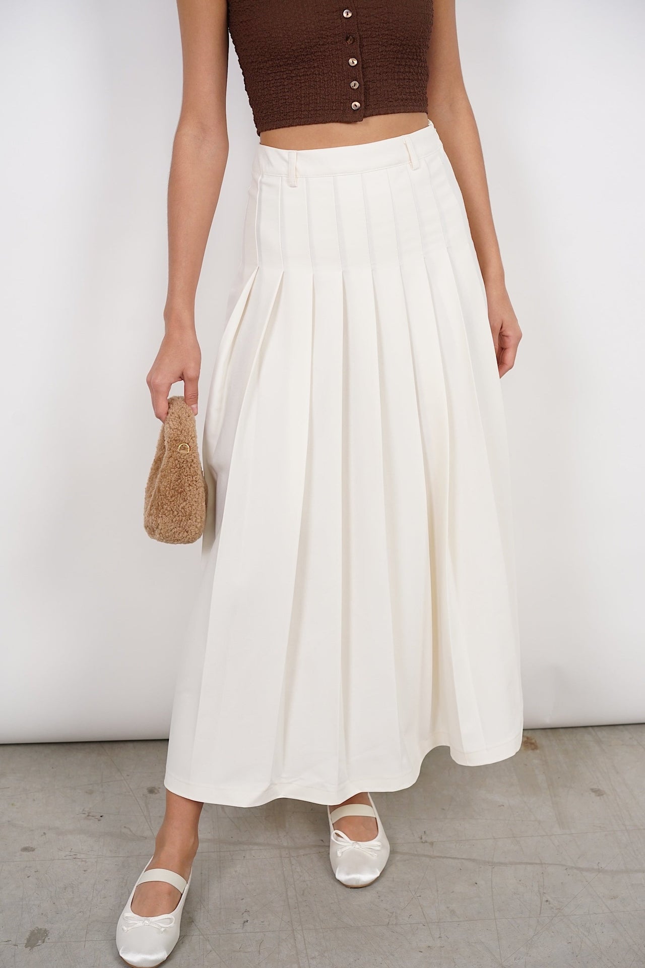 Knife Pleated Skirt in Cream