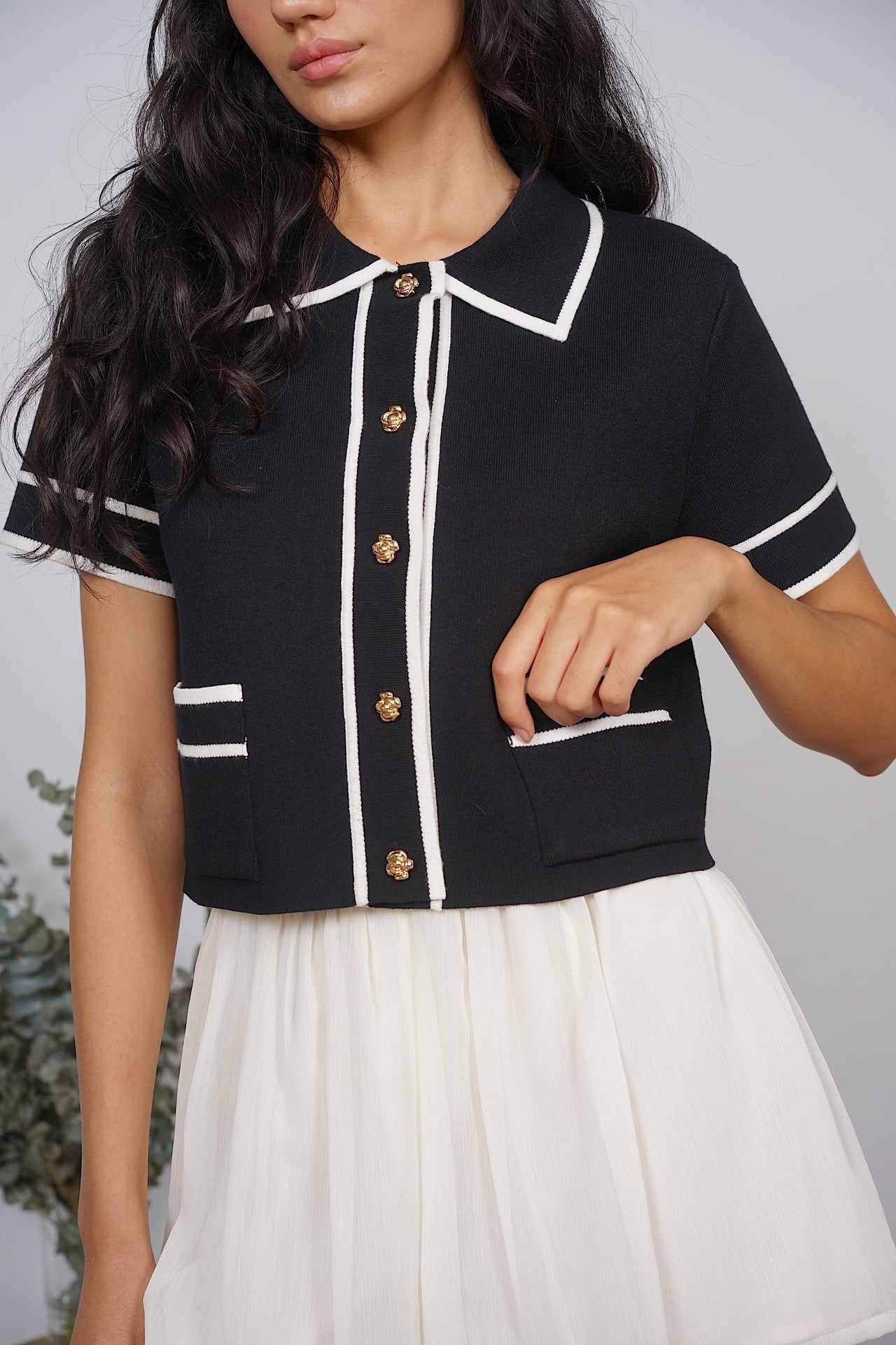 Camellia Contrast Knit Blouse in Monochrome