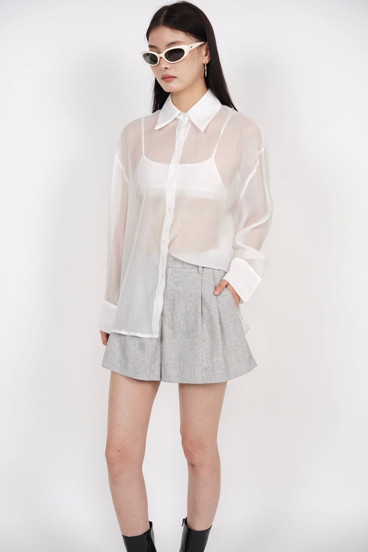 Flared Pleated Shorts in Oat