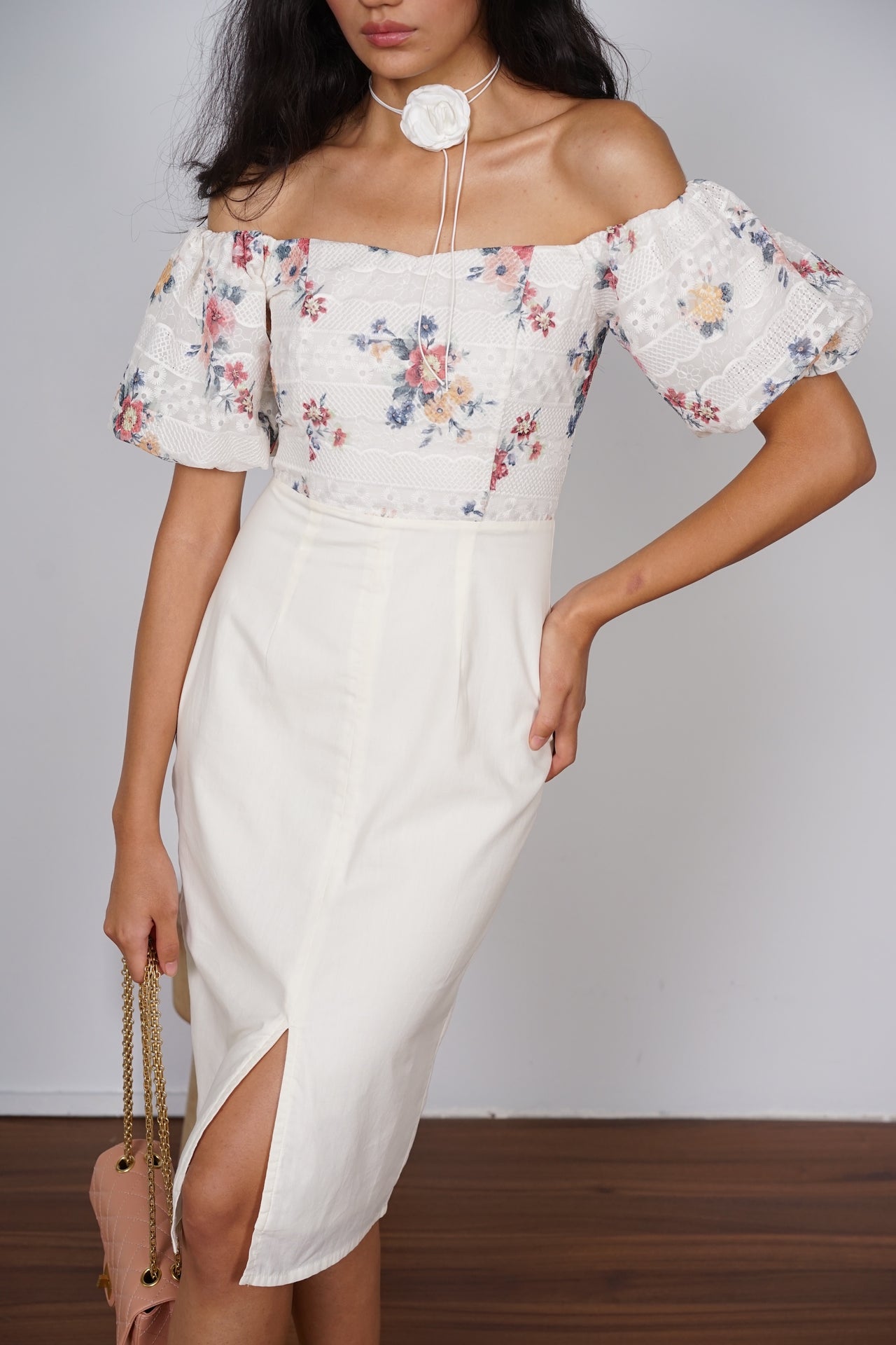 Contrast Eyelet Midi Dress in White Floral